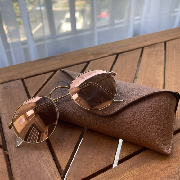 Ray-Ban Round Glasses - Picture 3 of 5